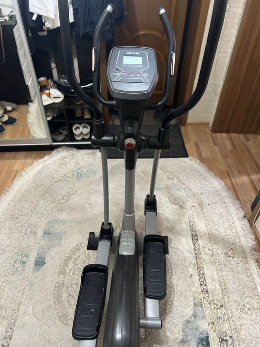 Эллиптический тренажер