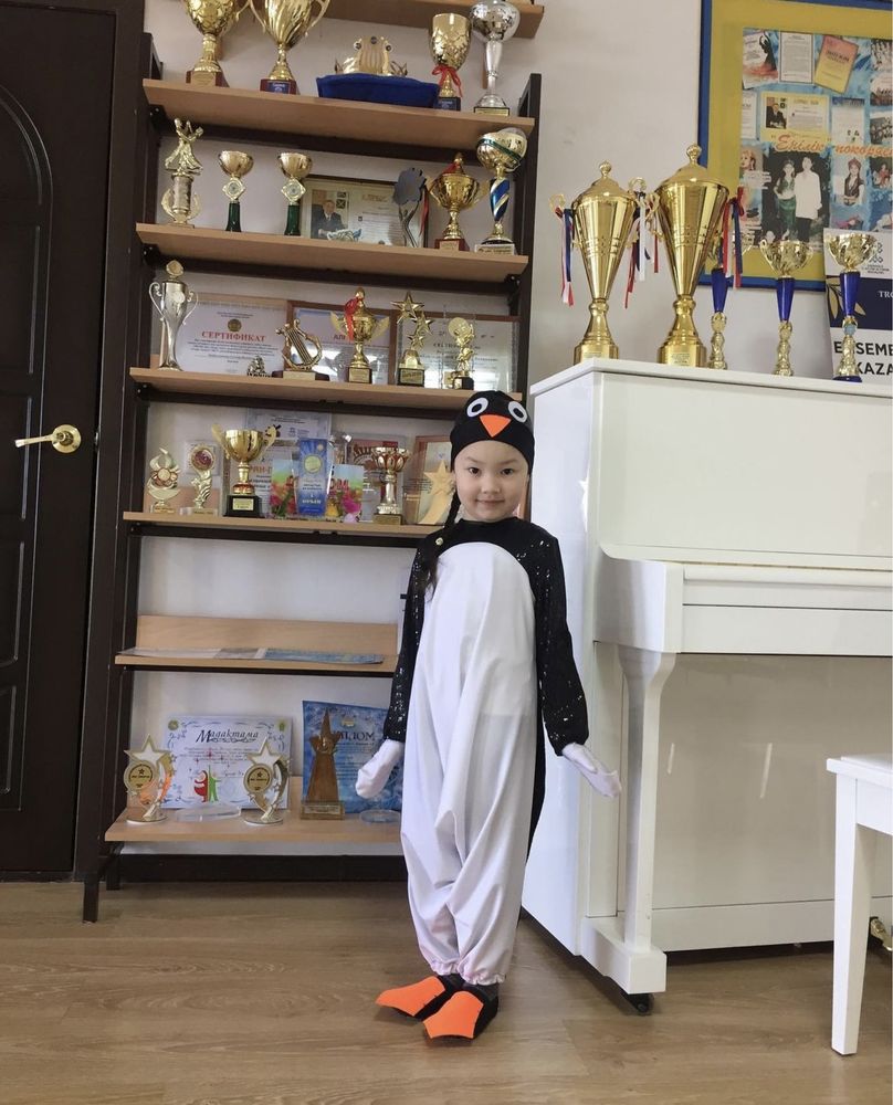 Костюм пингвинчика на 4- 5 лет