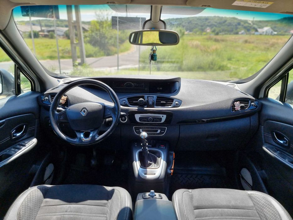 RENAULT SCENIC dci 130 Bose edition