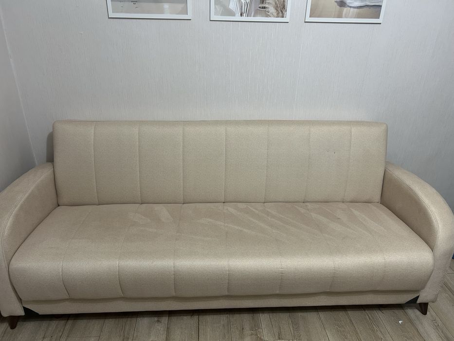 Canapea extensibila 3 locuri
