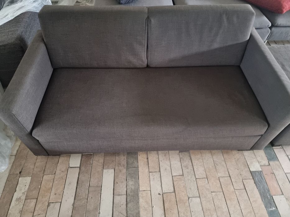 Canapea extensibila, potrvita pt spatii mici