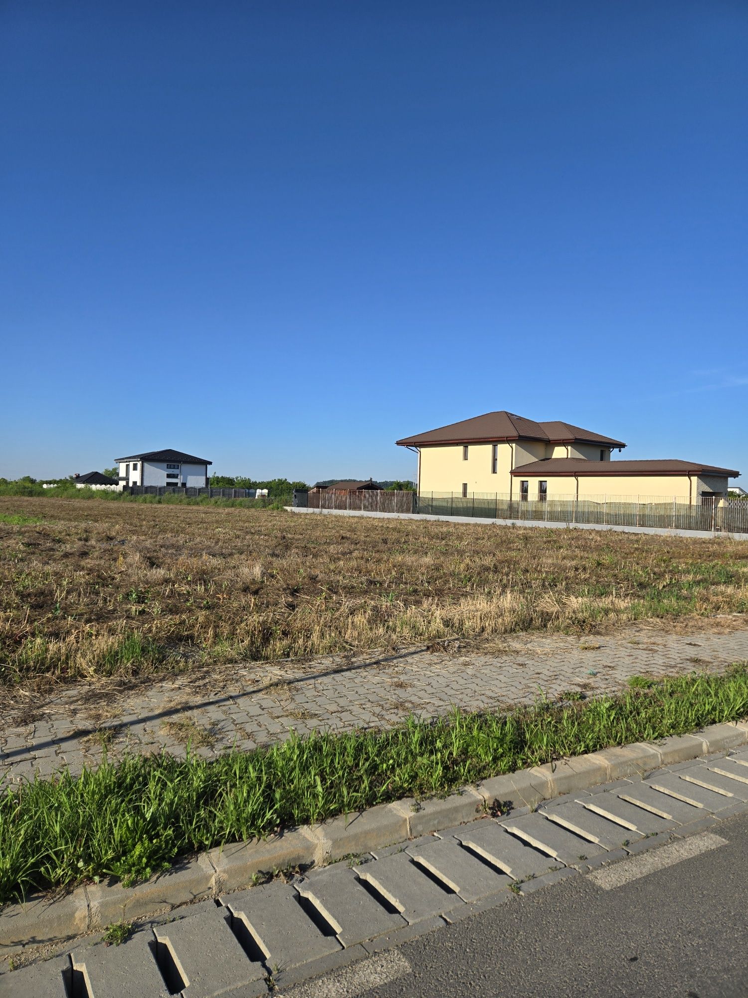 Loturi casa Titu parc 500m/600m/700m
