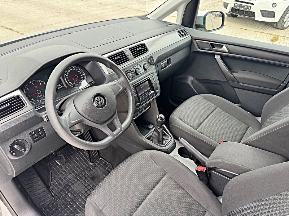 Volkswagen Caddy Caddy Versiunea Lungă 7 locuri