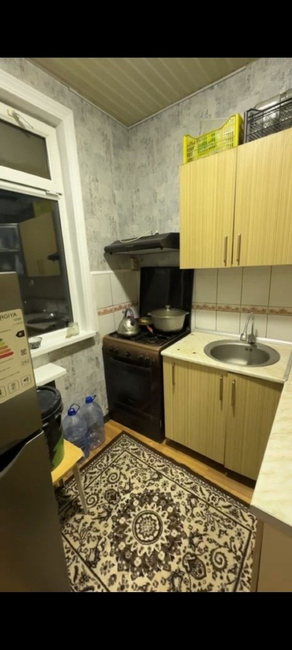 Продам чиланзар 19. Двух комнатная.  Разделка