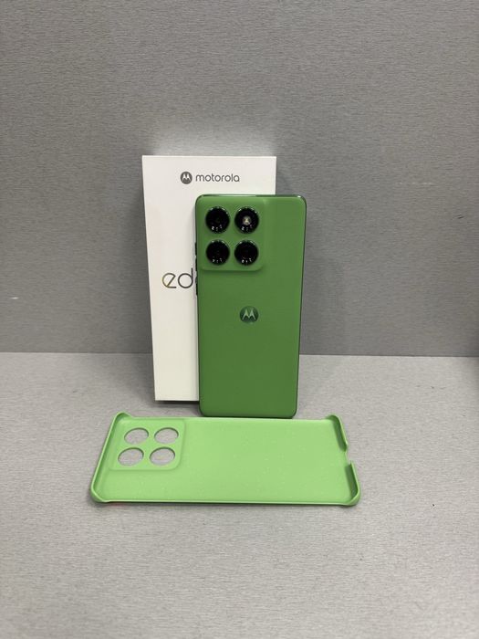 Продавам Motorla EDGE 60 отличен