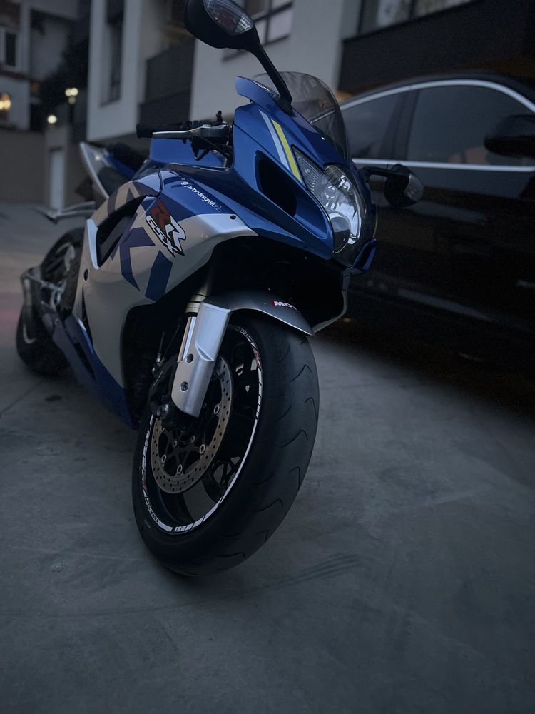 Продавам Suzuki GSXR K-7