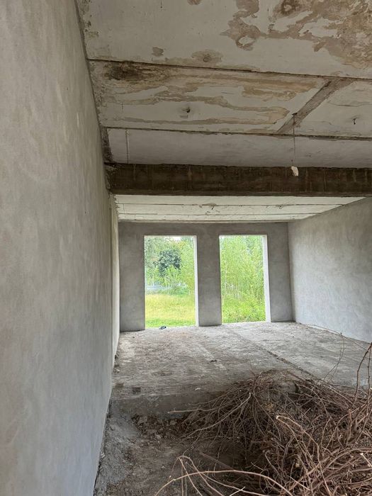 Qo`rg`ontepa tuman Buyuk Zamin Ko`chasida 
2 qavatli Bino sotiladi