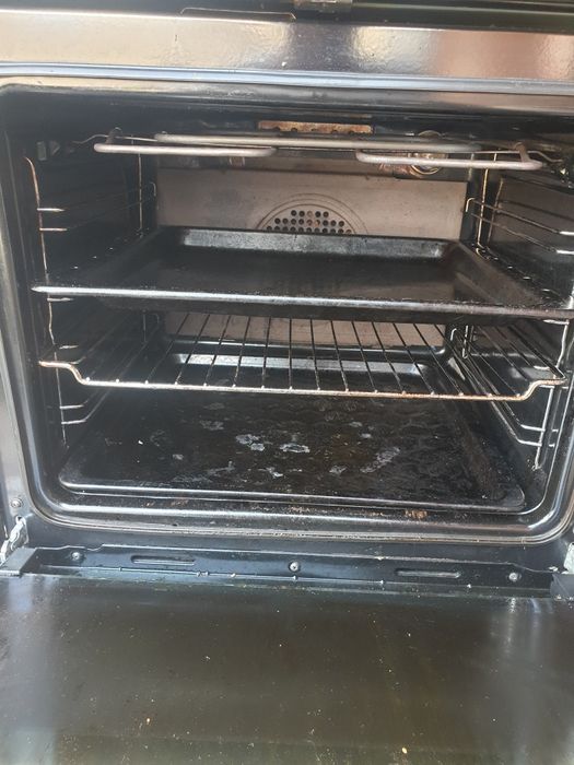 Vand cuptor electric