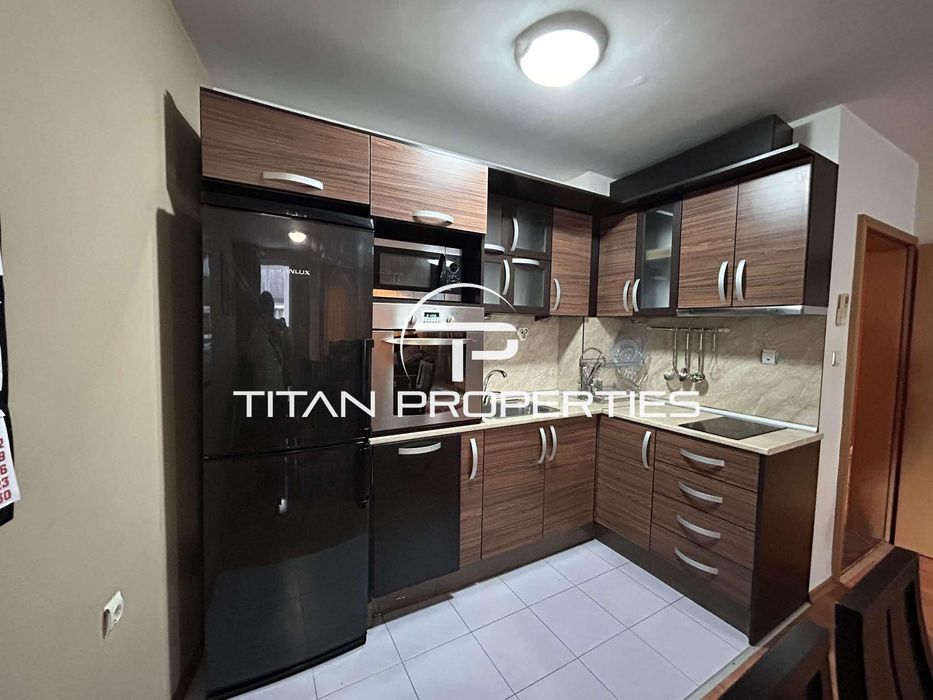 Дава се под наем Тристаен апартамент в Варна, Център - 100 кв.м за 600 € - Снимка #3