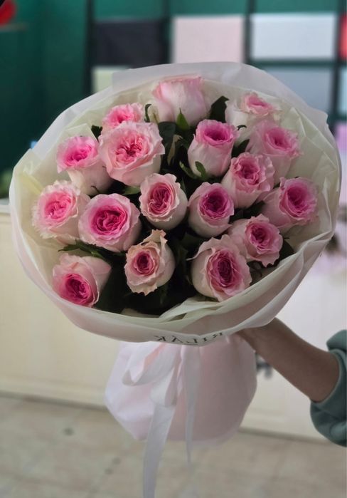 Продам свежий букет из роз 17 штук