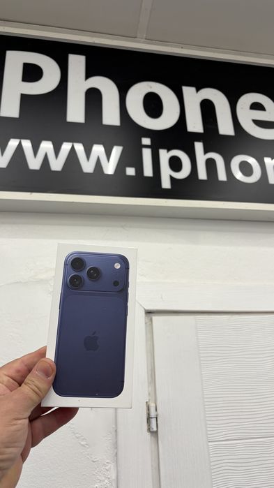 iphone 17 pro 256. Deep blue