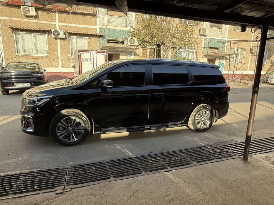 KIA Carnival Grand 8 urindiqlik