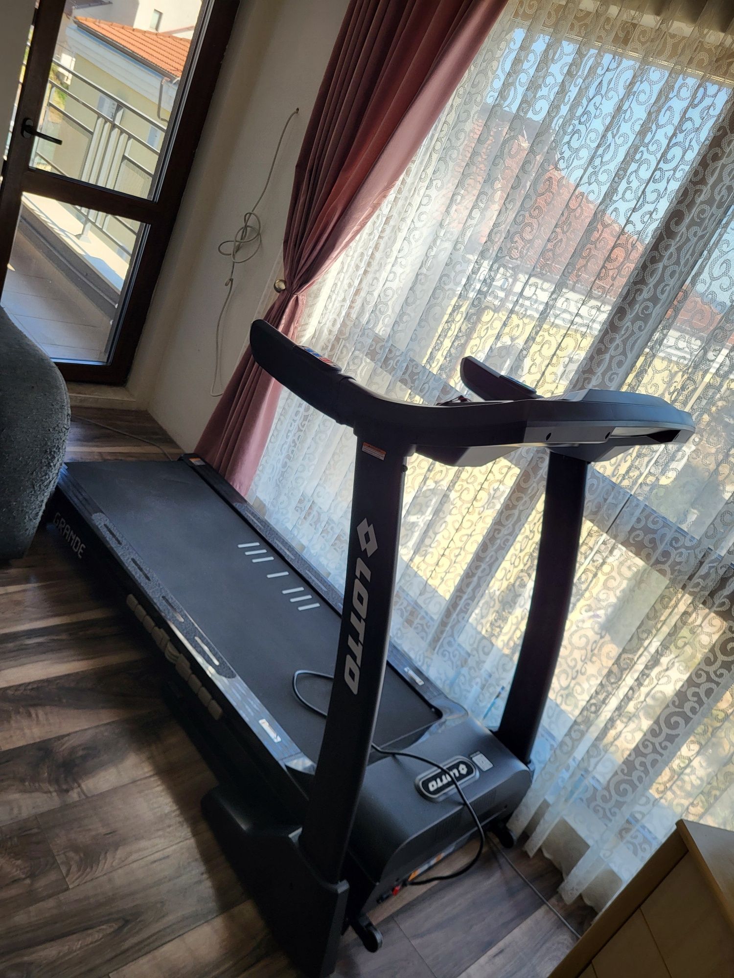 Бягаща пътека LOTTO FITNESS Smart GRANDE 20 км / 4.0 HP