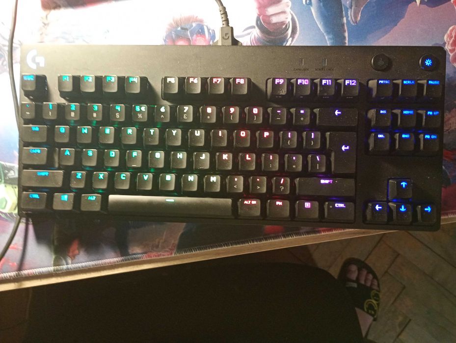 Logitech G pro клавиатура