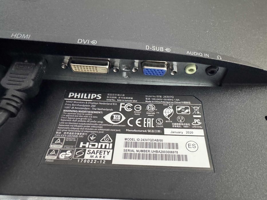 Philips монитор 24" модел:24V7QDAB/00