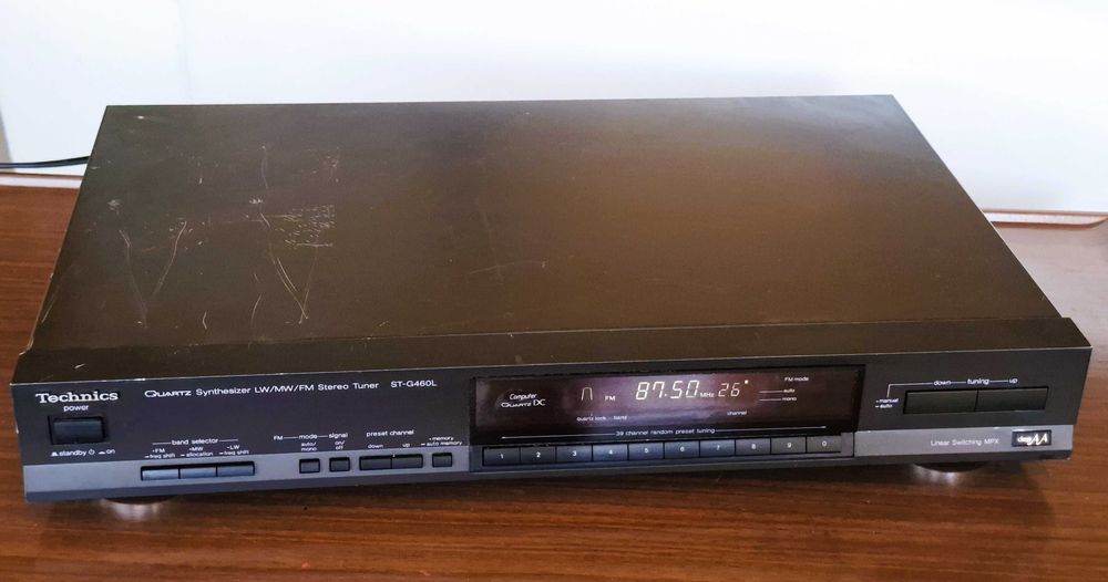 Vintage Technics Quartz Synthesizer FM/AM Stereo Tuner Stereo ST-G460