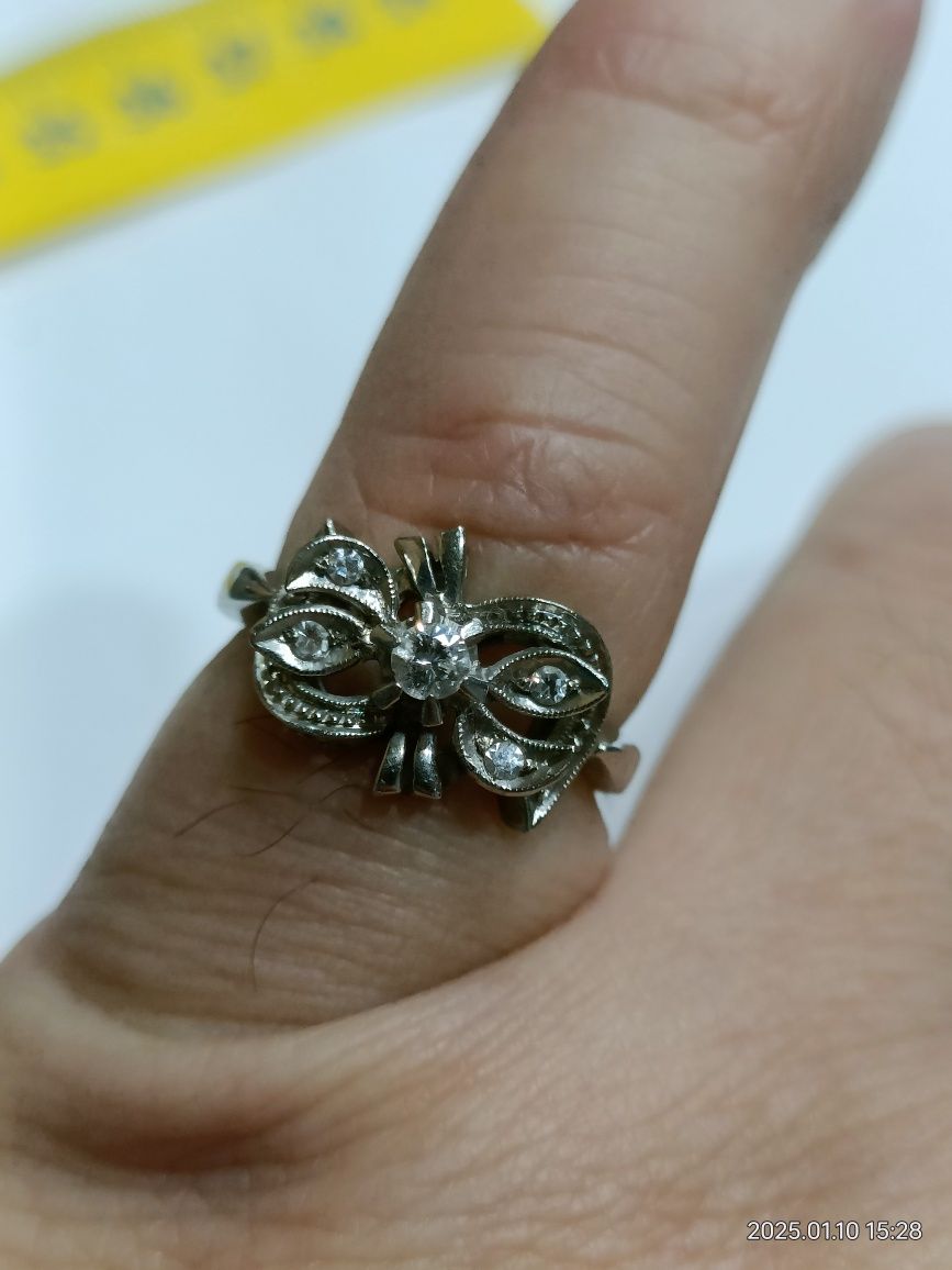 Vind Inel vintage din aur 18kt cu diamante