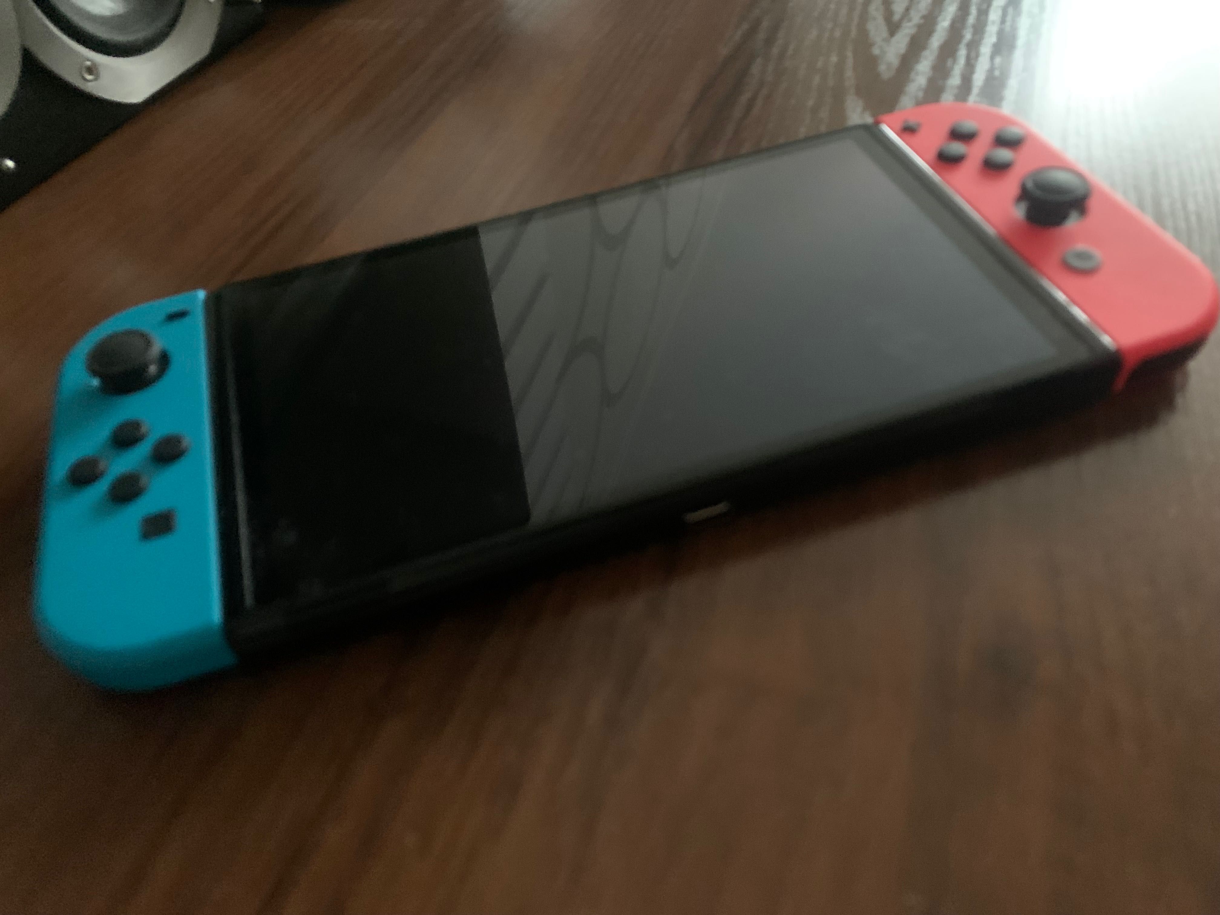 Продаю Nintendo switch