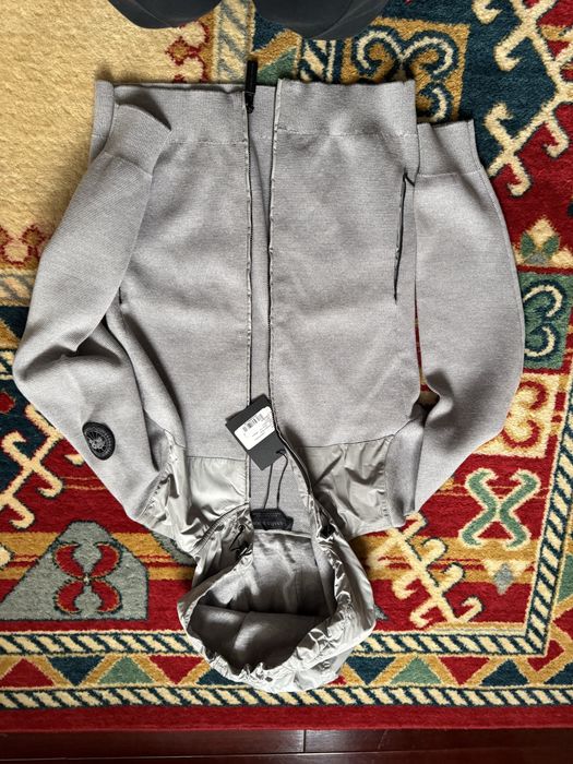 Canada goose original. WOMENS KNIT WINDBRIDGE HOODY original