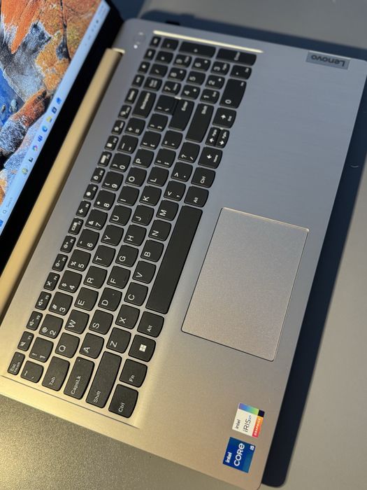 Laptop Lenovo ca nou