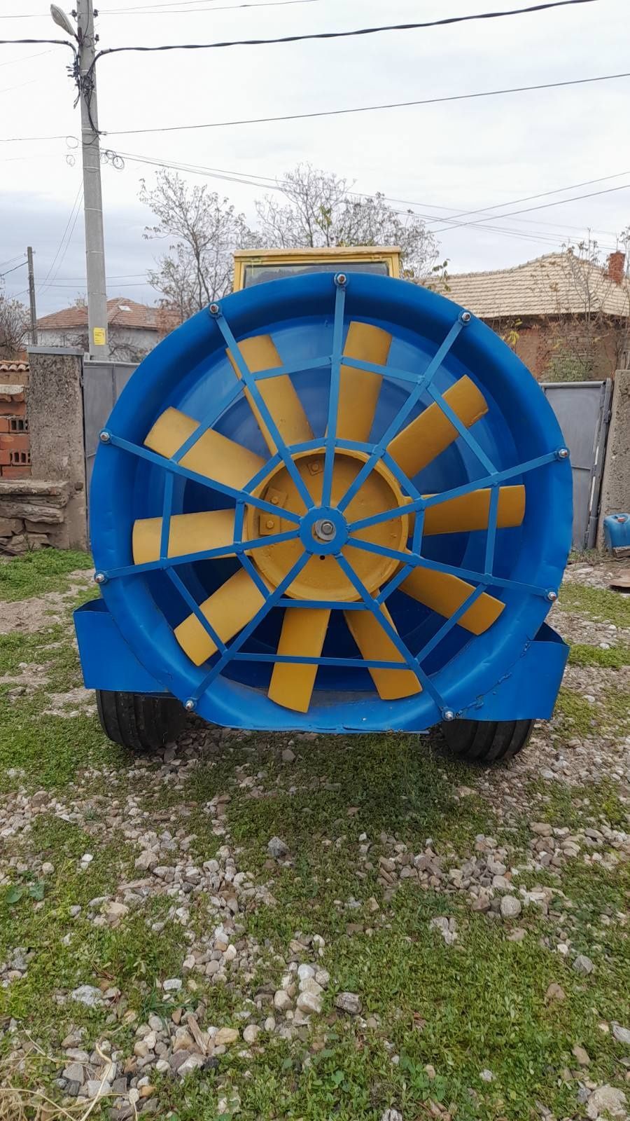 Вентилаторна пръскачка 1500 л.