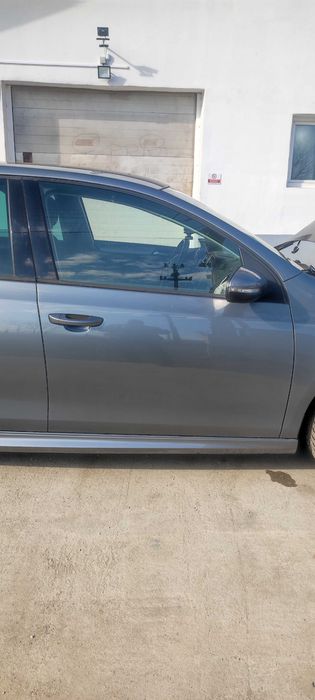 Usa dreapta fata volkswagen vw golf 6 hachback 1.2  cod vopsea LA7T