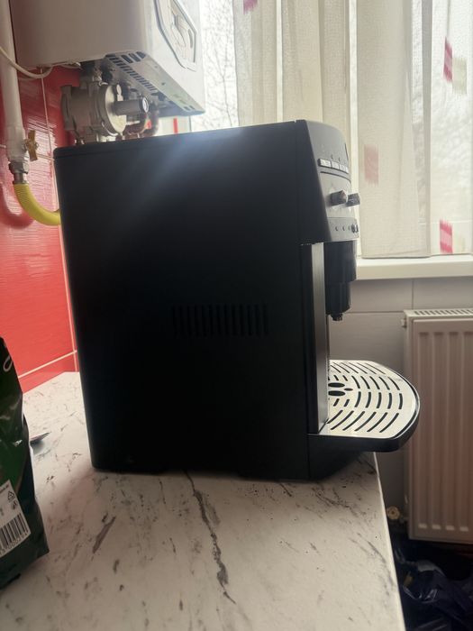 Espressor DeLonghi Magnifica