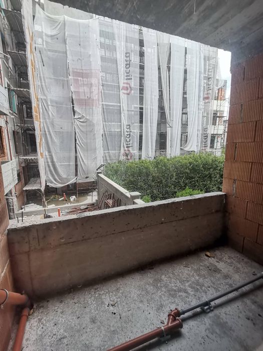 Продава се Двустаен апартамент в Бургас, Център - 61 кв.м за 1207 €/кв.м - Снимка #1