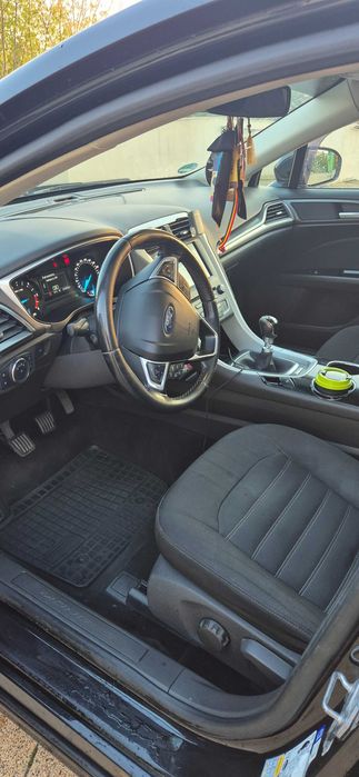 Ford Mondeo mk5 in stare excelentă