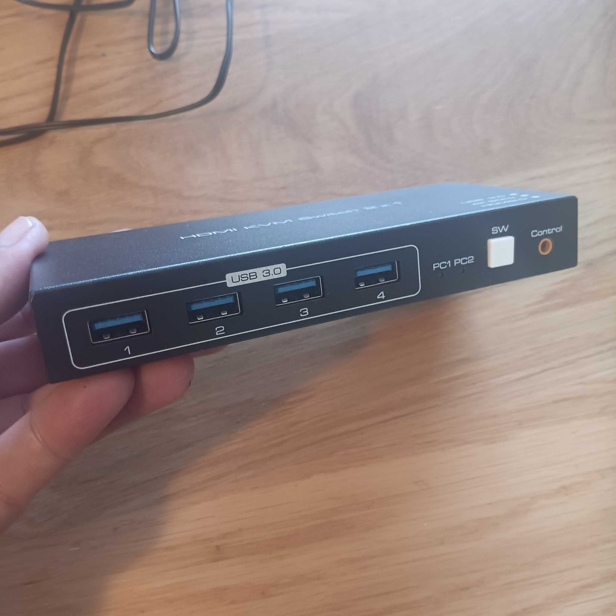 НОВ! HDMI KVM превключвател, 2 PC към 1 монитор, 4K 60Hz+USB 3.0