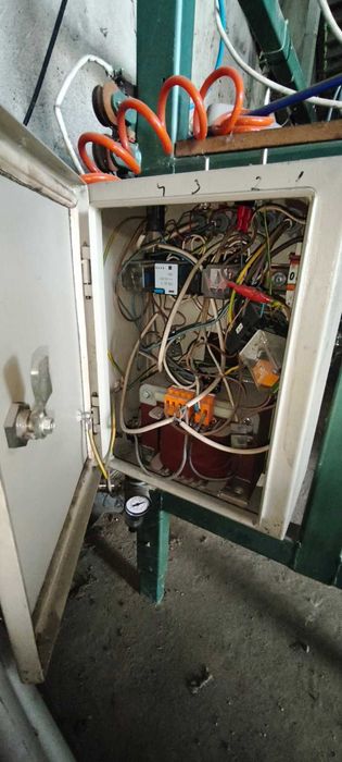 Машина за лепене на найлон