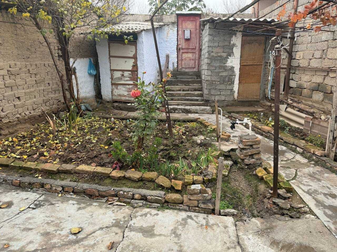 Срочно/1,4 сот/Фергана йули/30 метров от дороги/яшнабад р-н