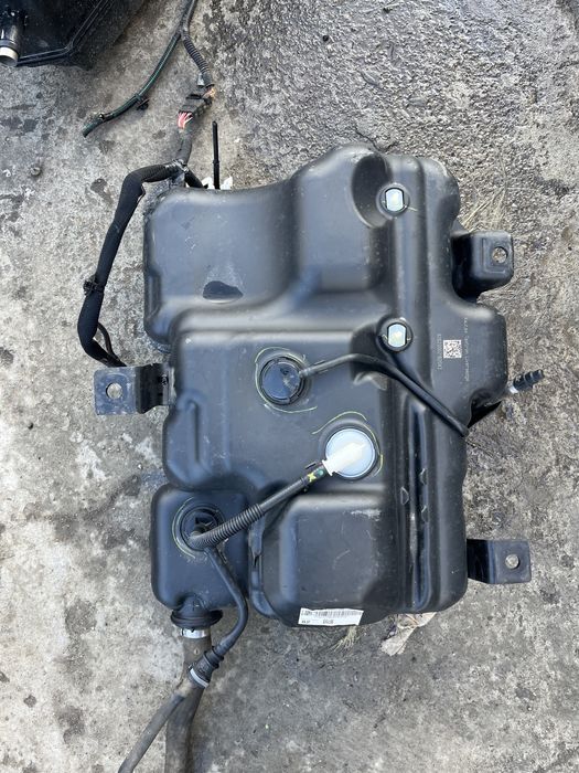 Vas / Rezervor AdBlue Opel Vivaro Euro 6