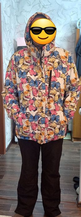 Продам костюм женский