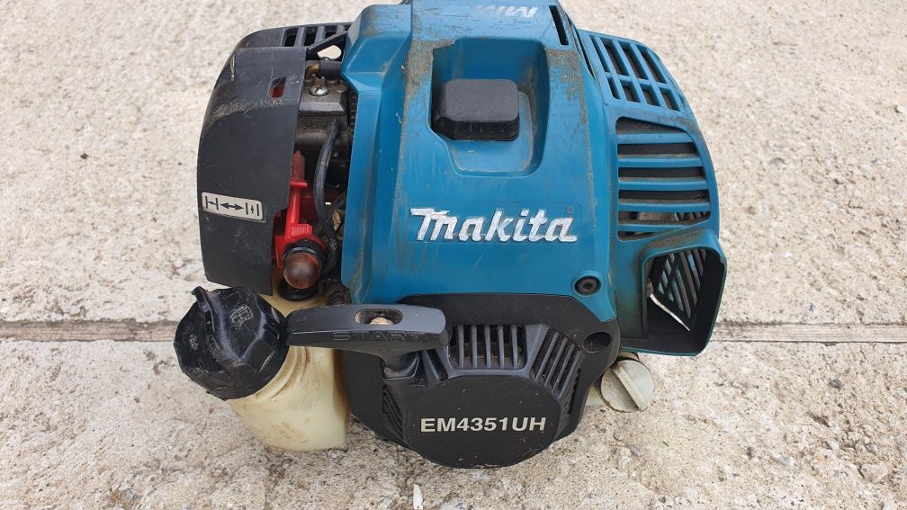 Косачка Makita EM4351UH