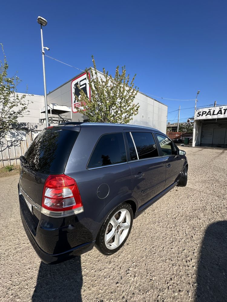 Opel Zafira B 1.9 CDTI Pachet OPC Line