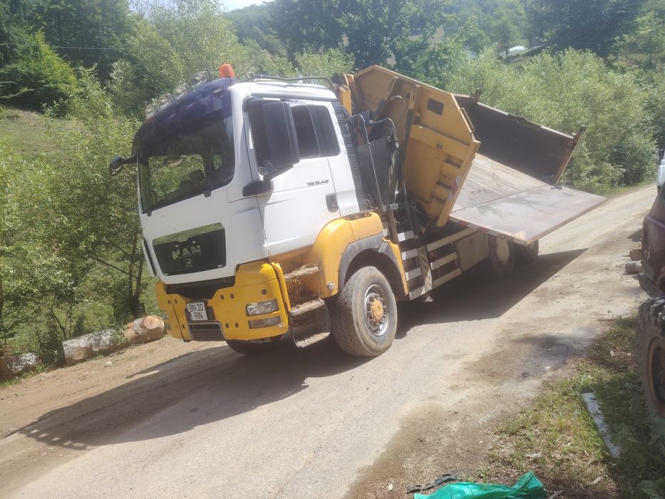 MAN 6X6 Bascula cu macara