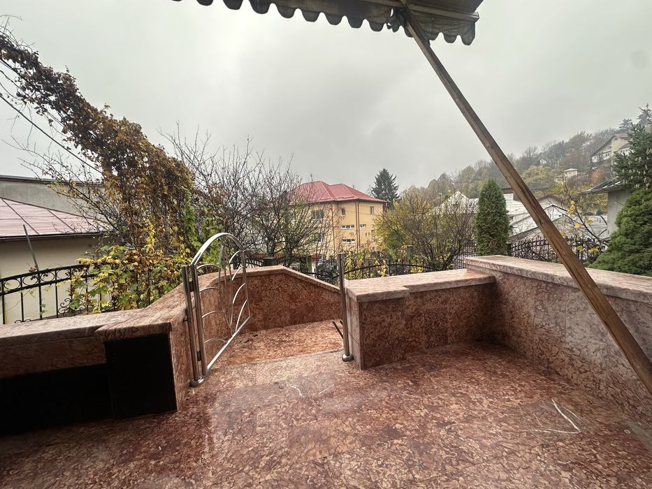 Casa de Vanzare pe Dealul Capela