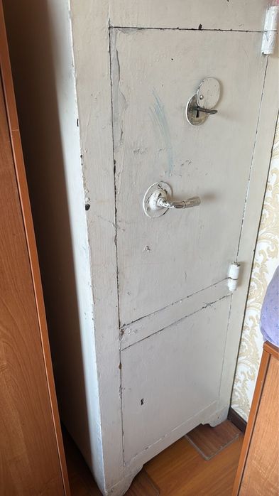Продам сейф в хорошем состоянии