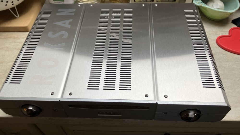 Интегриран исилвател Roksan Caspian M2