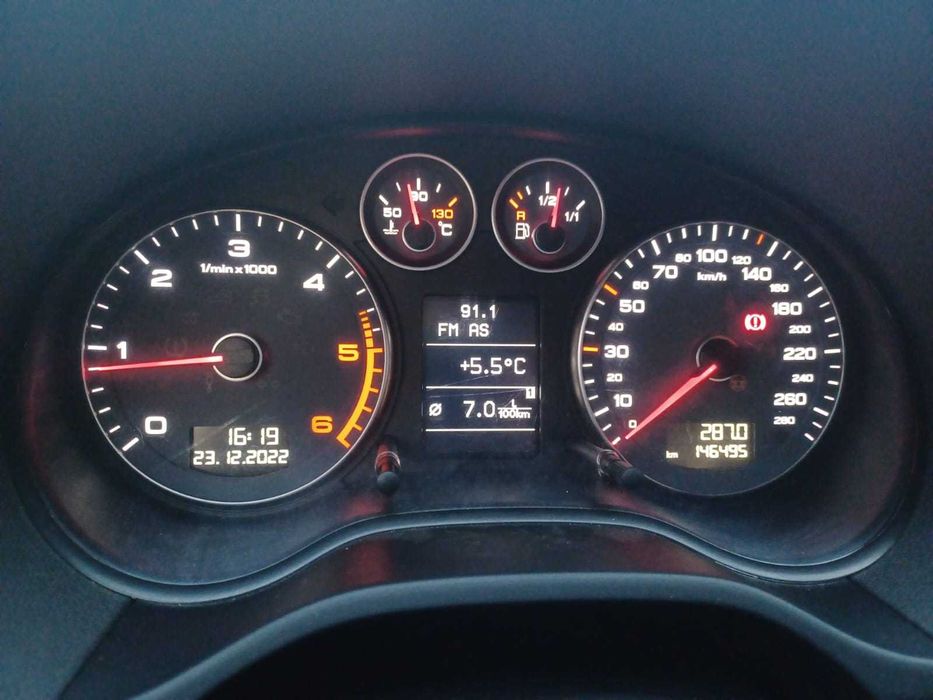 Vând Audi A3   1.6 tdi