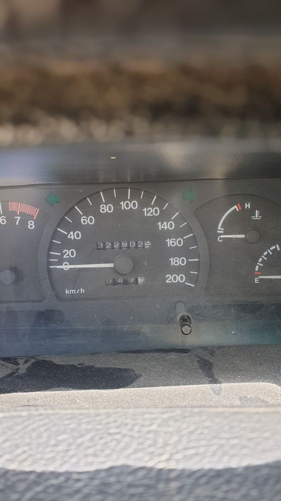 Nexa 1 srochni sotiladi 2005 yil xolati yaxshi  motor sons
