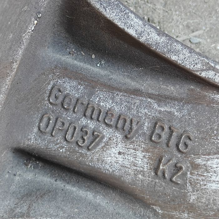 Гуми зимни с джанти Опел 5х110