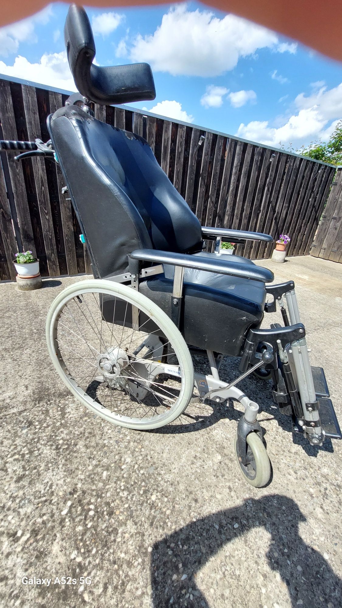 Scaun persoane cu dizabilitati