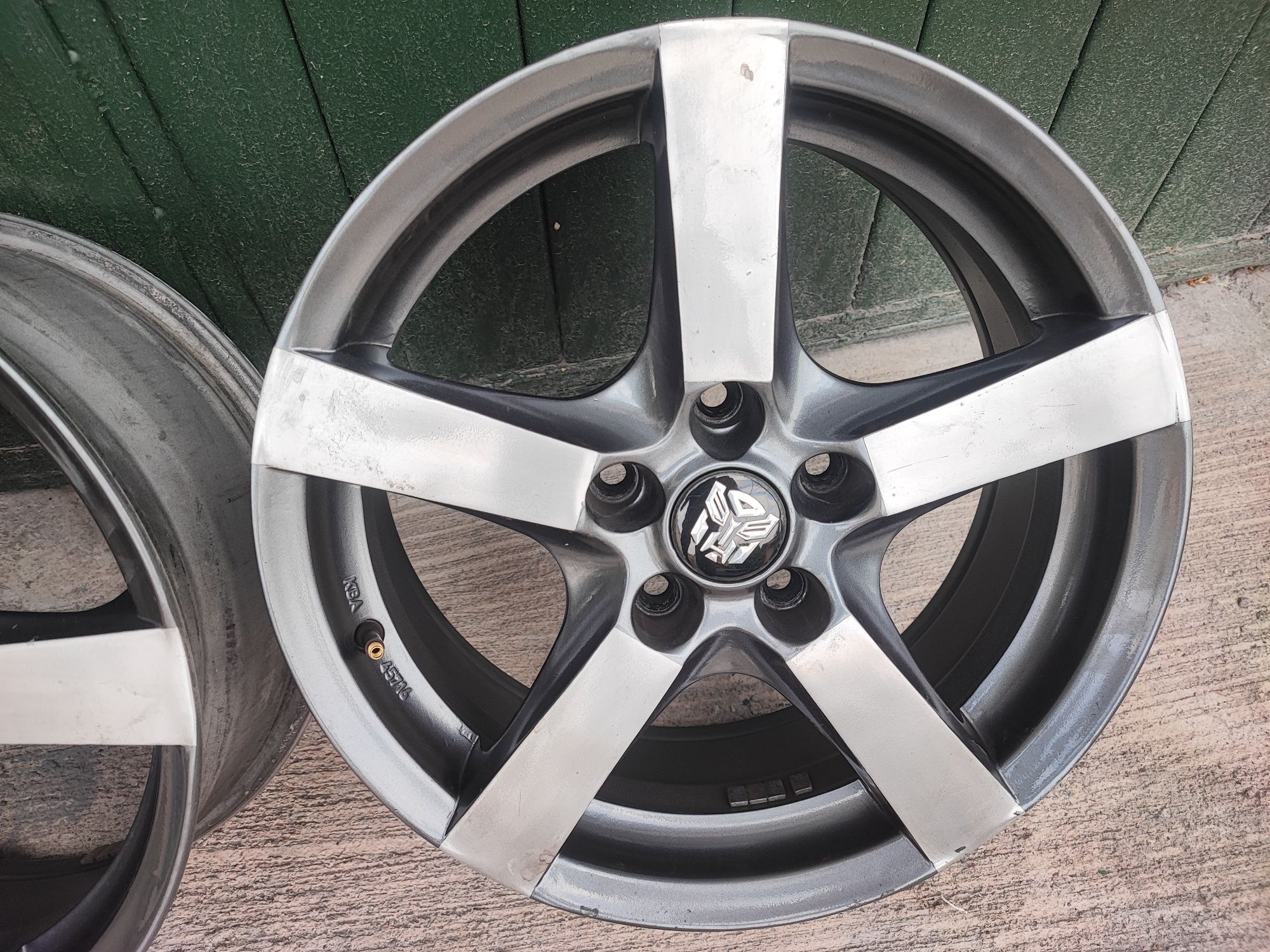 Алуминиеви джанти ENZO 17" 5х120.
