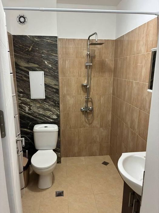 Дава се под наем Двустаен апартамент в Пловдив, Център - 52 кв.м за 459 € - Снимка #3