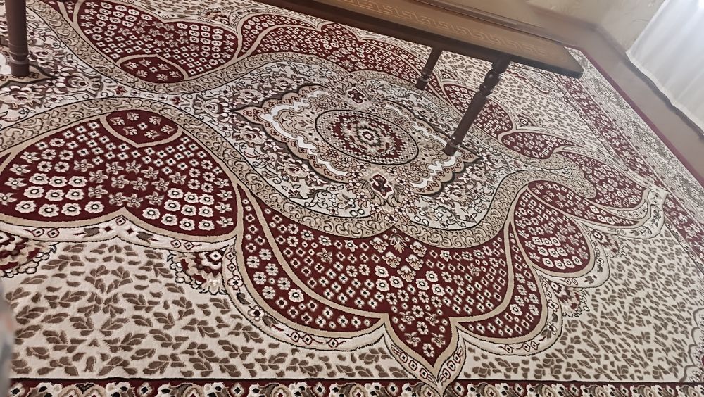 Gilam sotiladi holati ideal