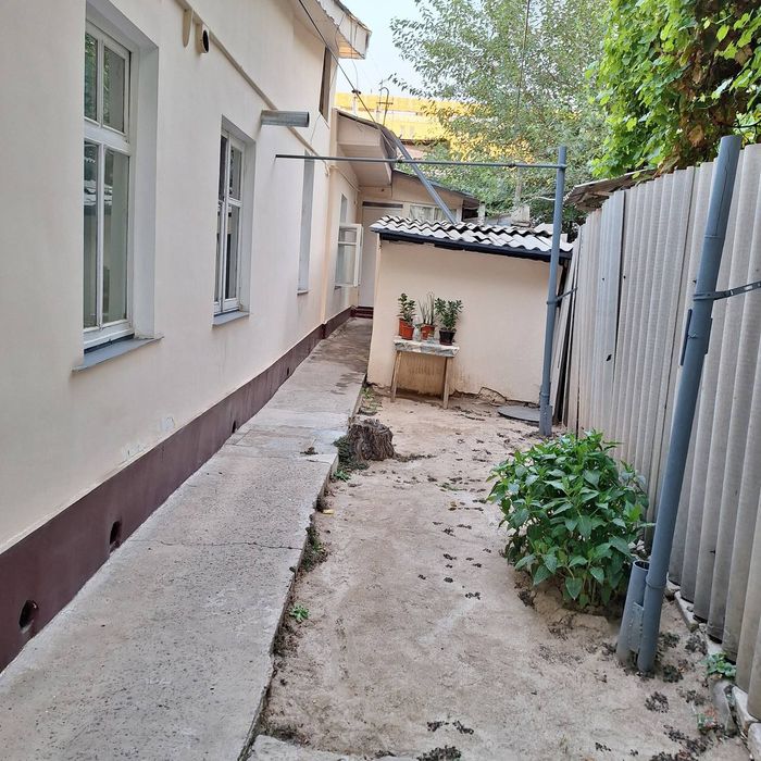 Буз базар 4,16 соток фасад 7 метров