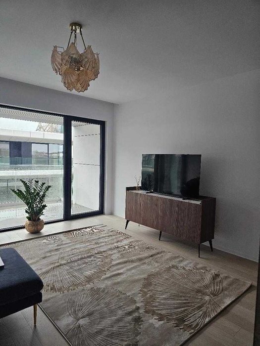 Inchiriez apartament cu 2 camere in ansamblul One Lake Club -Floreasca