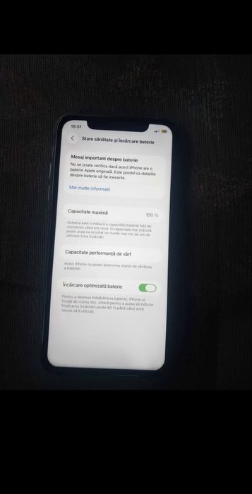 Vand iphone 11 bateria 100 telefonul are urme de uzura